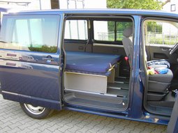 VW T5, Bulli, mit Heckbett ausbaubar, Fanello, Rollrost